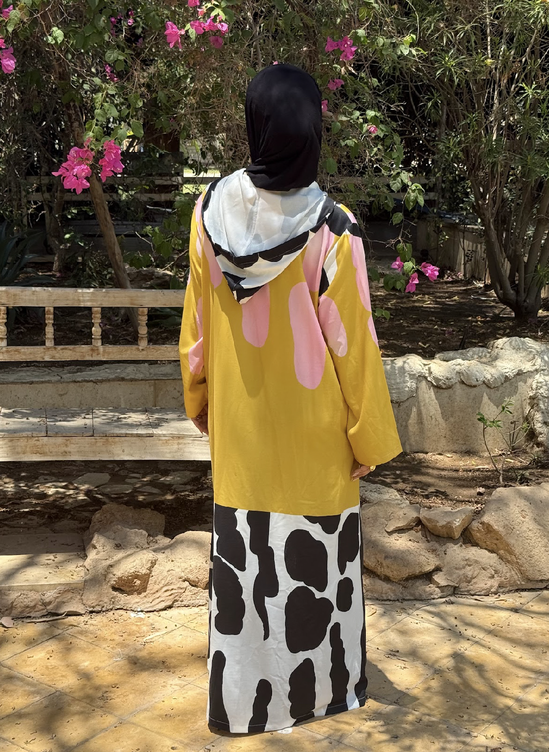 Casual Abaya - Yellow Tiles